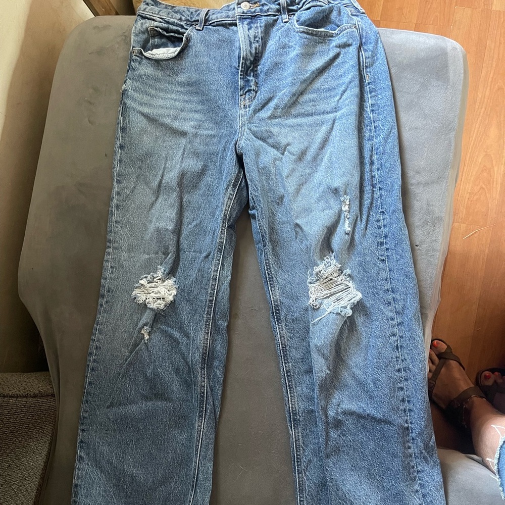 Old Navy High Rise Blue Jeans Fashionable Distressed. Sky-Hi Wide leg